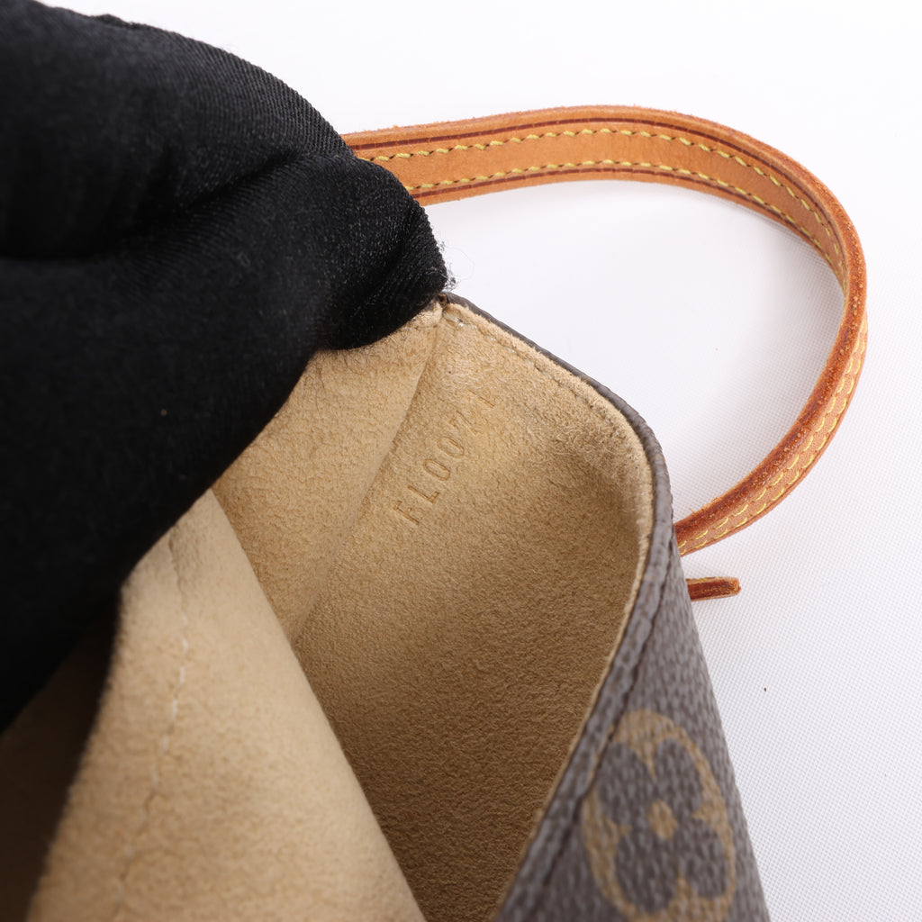 Louis Vuitton Monogram Canvas Pochette Twin GM Shoulder Bag M51852