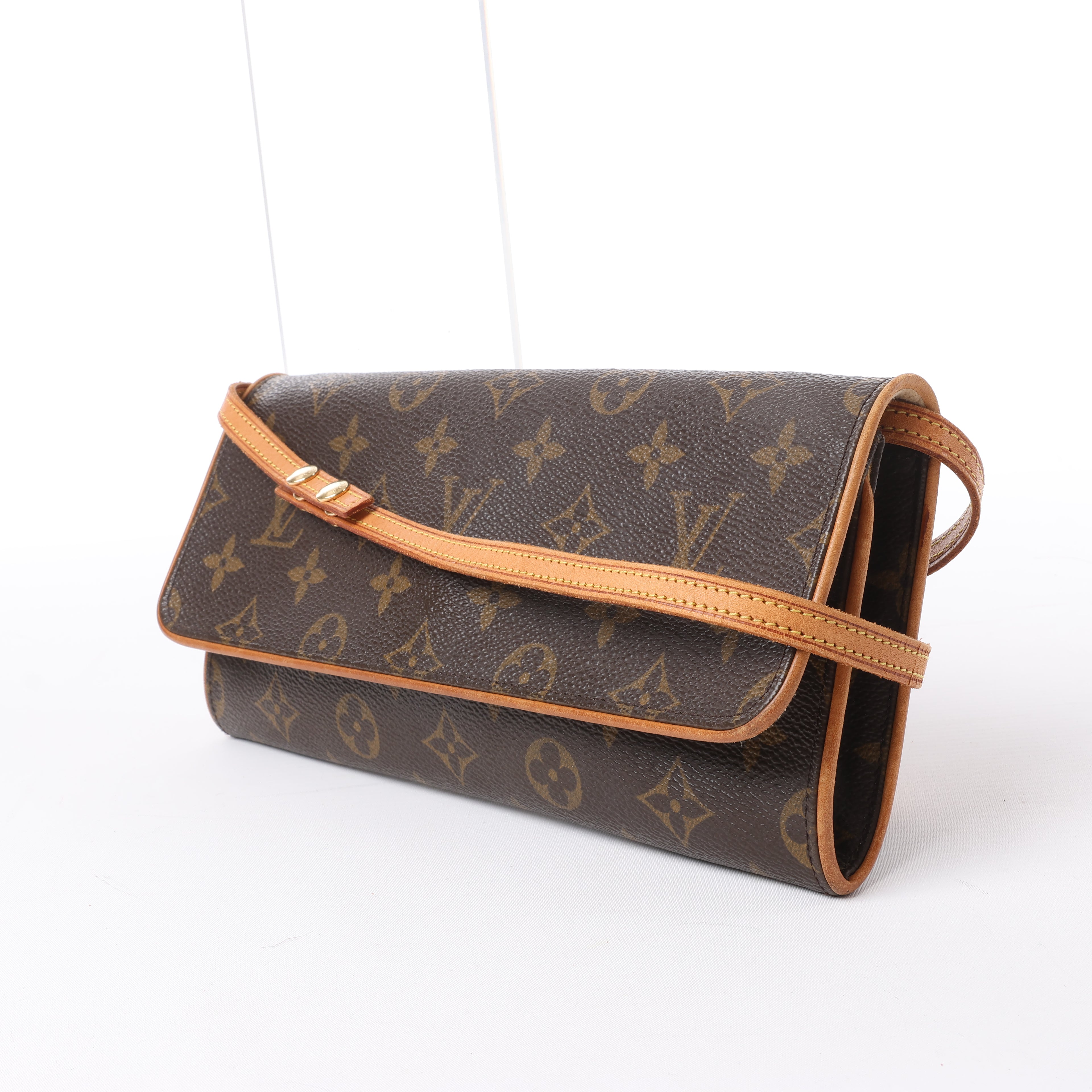 Louis Vuitton Monogram Canvas Pochette Twin GM Shoulder Bag M51852