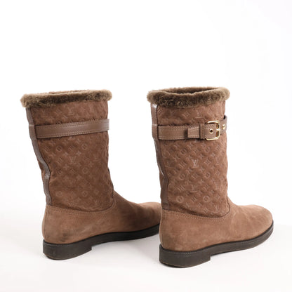 Louis Vuitton 11 years Suede Boots in Brown, Size 40 EU