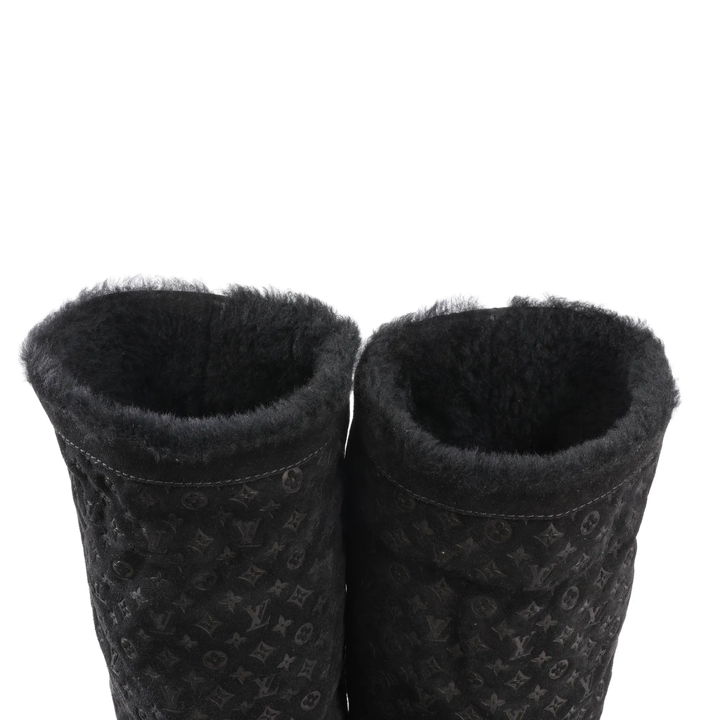Louis Vuitton 12 years Suede Boots in Black, Size 40.5 EU