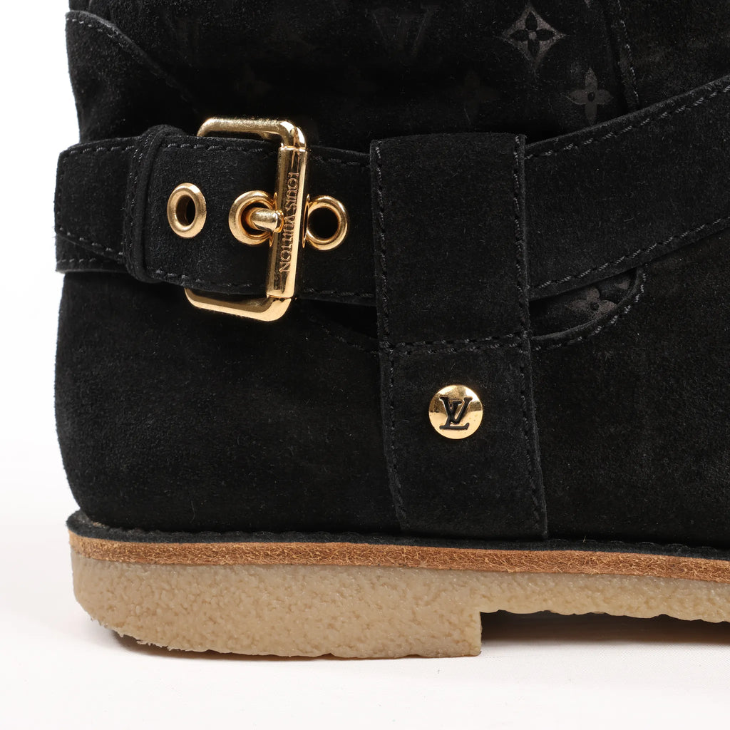 Louis Vuitton 12 years Suede Boots in Black, Size 40.5 EU