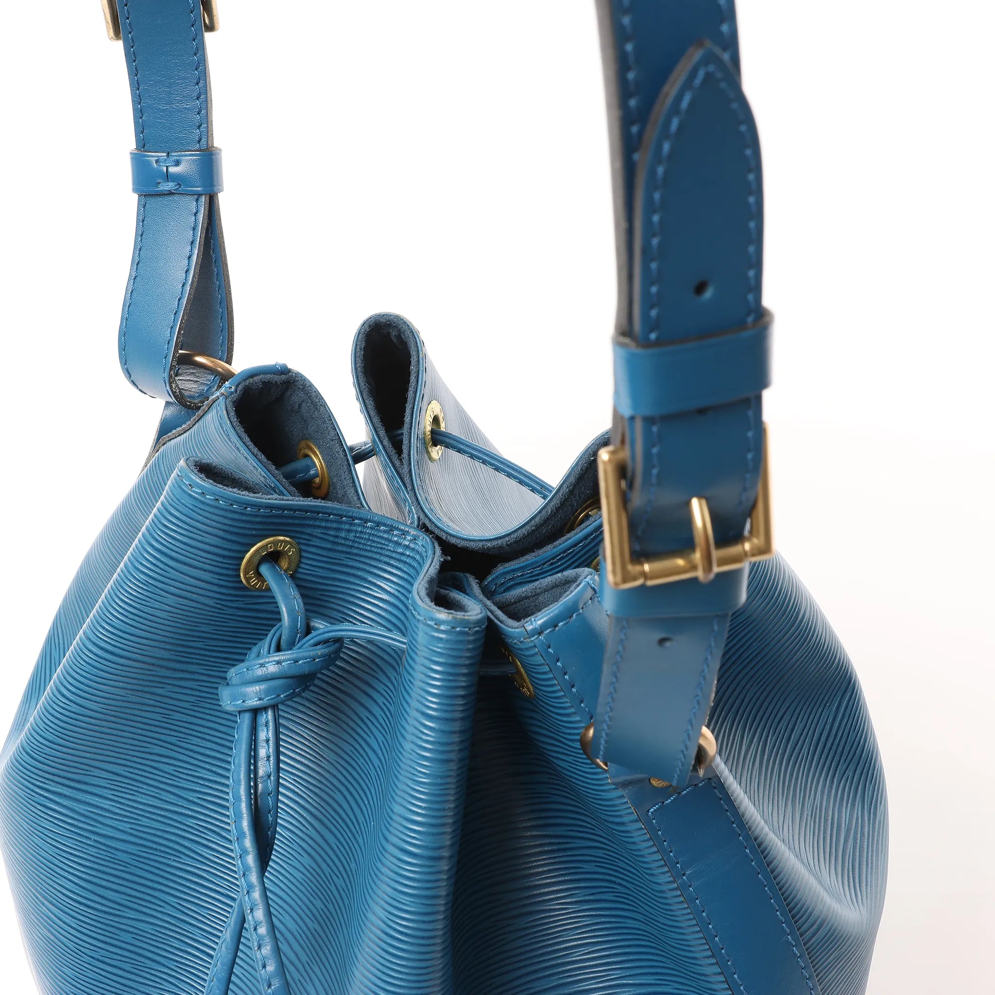 Louis Vuitton Noe Epi Leather Shoulder Bag in Blue