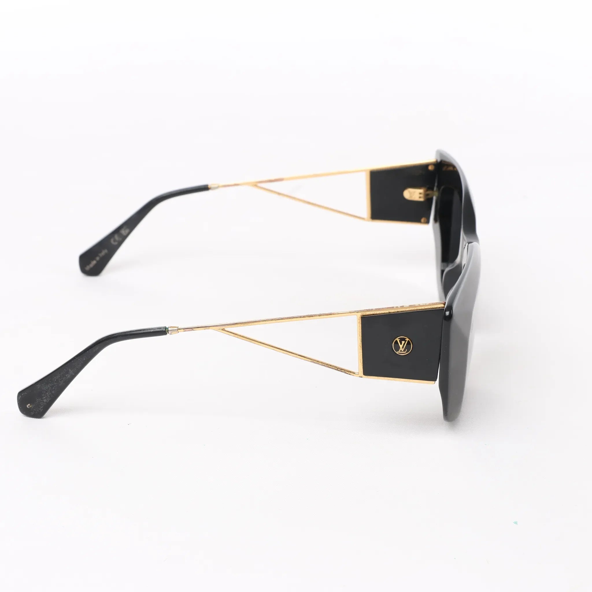 Louis Vuitton Acetate Arizona Dream Sunglasses in Black Z1220W