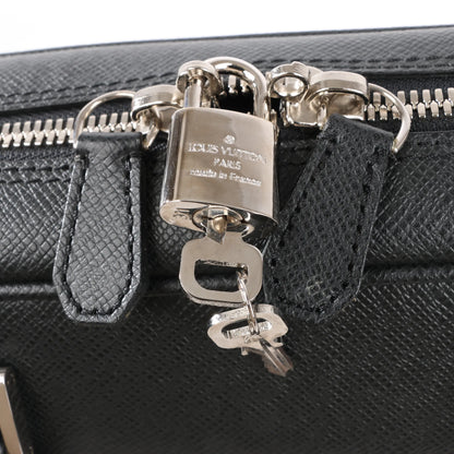 Sac à main Louis Vuitton Porte Alexander Taïga en cuir noir M31162