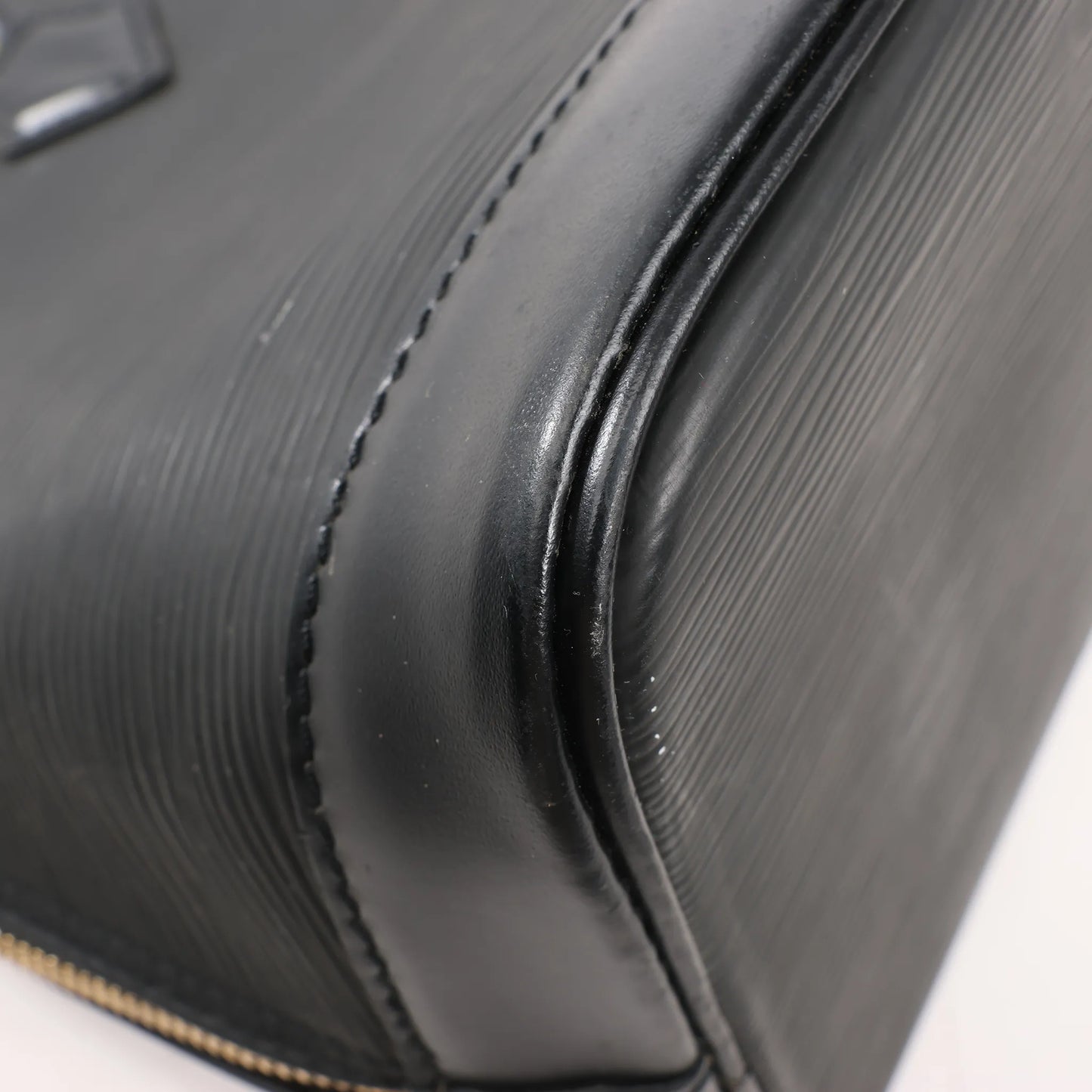 Louis Vuitton Epi Leather Alma PM Handbag in Black M52142