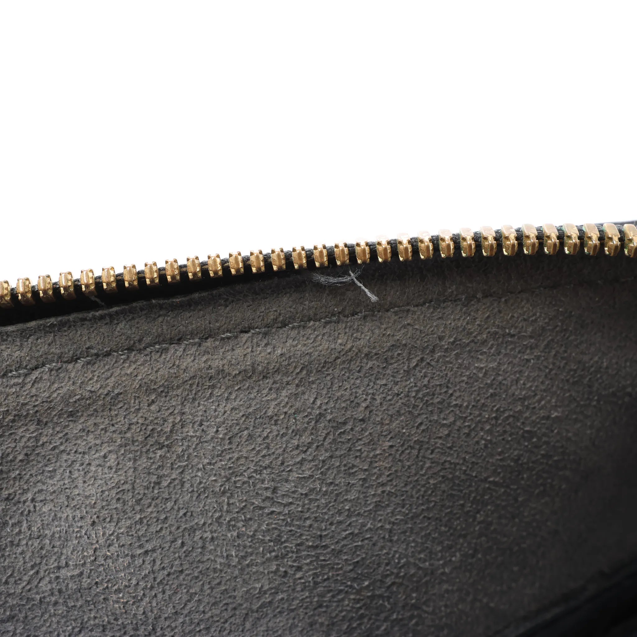 Louis Vuitton Alma PM Epi Leather Handbag in Black M52142