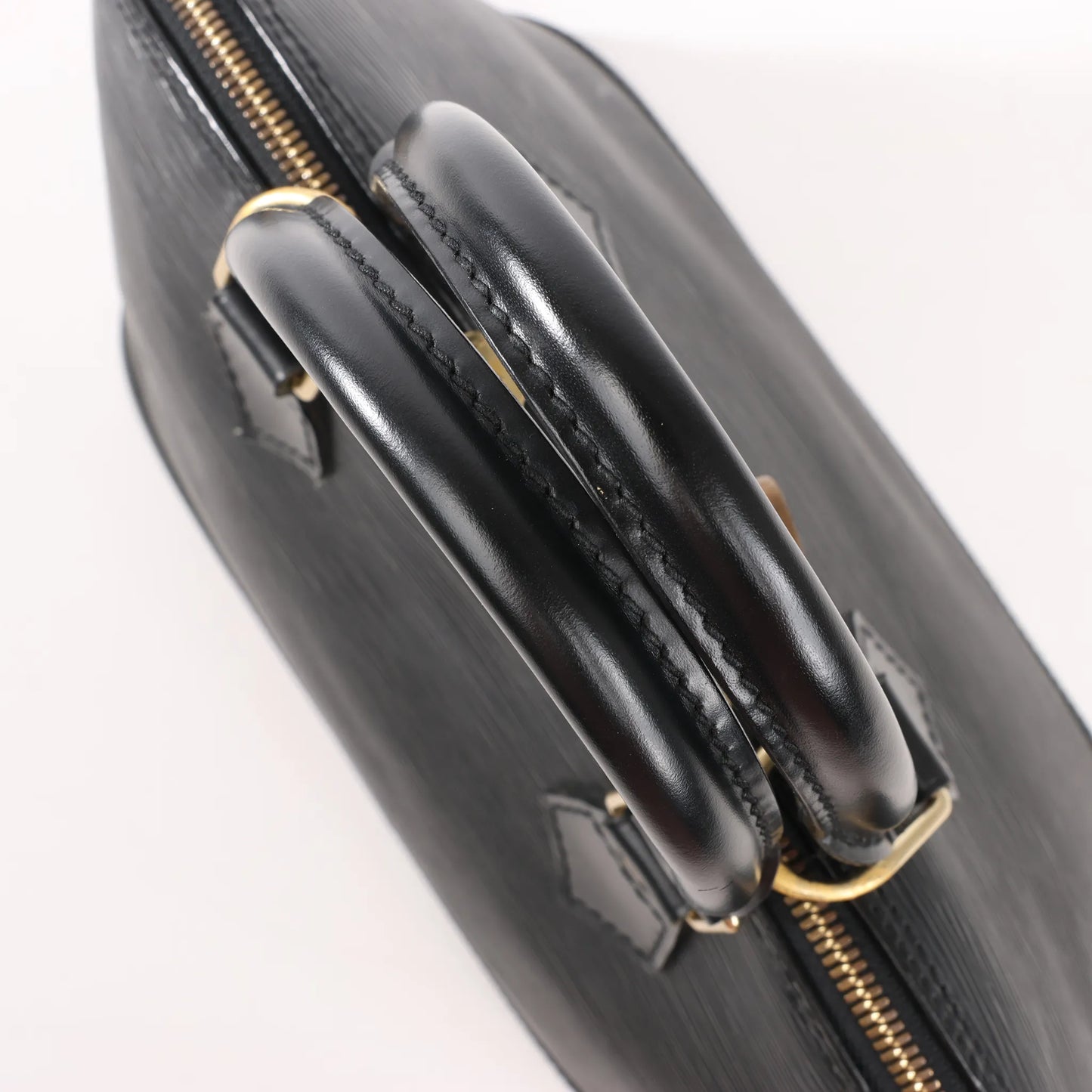 Louis Vuitton Epi Leather Alma PM Handbag in Black M52142