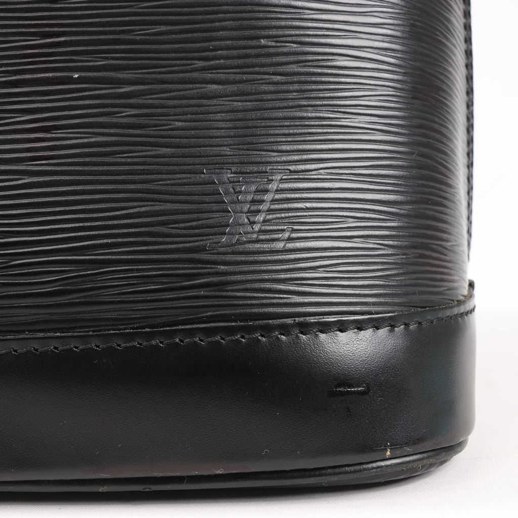 Louis Vuitton Epi Leather Alma PM Handbag in Black M52142
