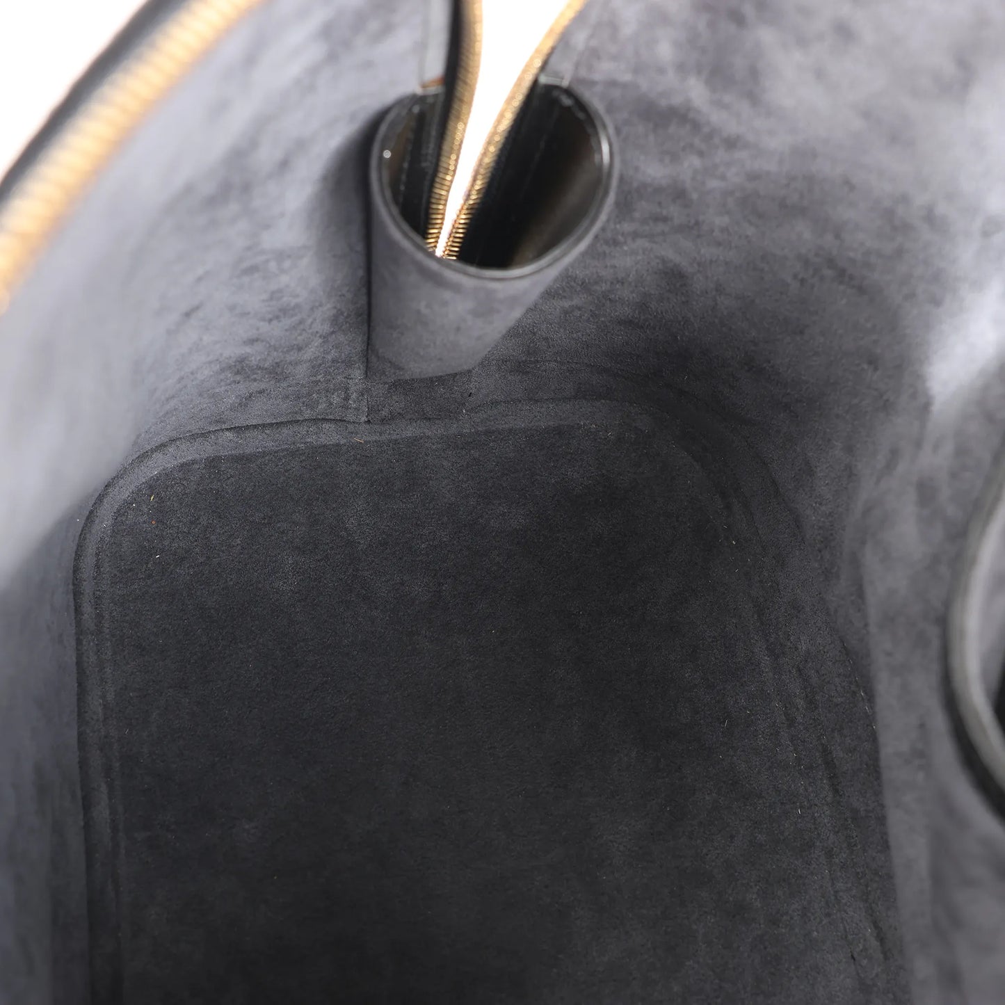 Louis Vuitton Epi Leather Alma PM Handbag in Black M52142