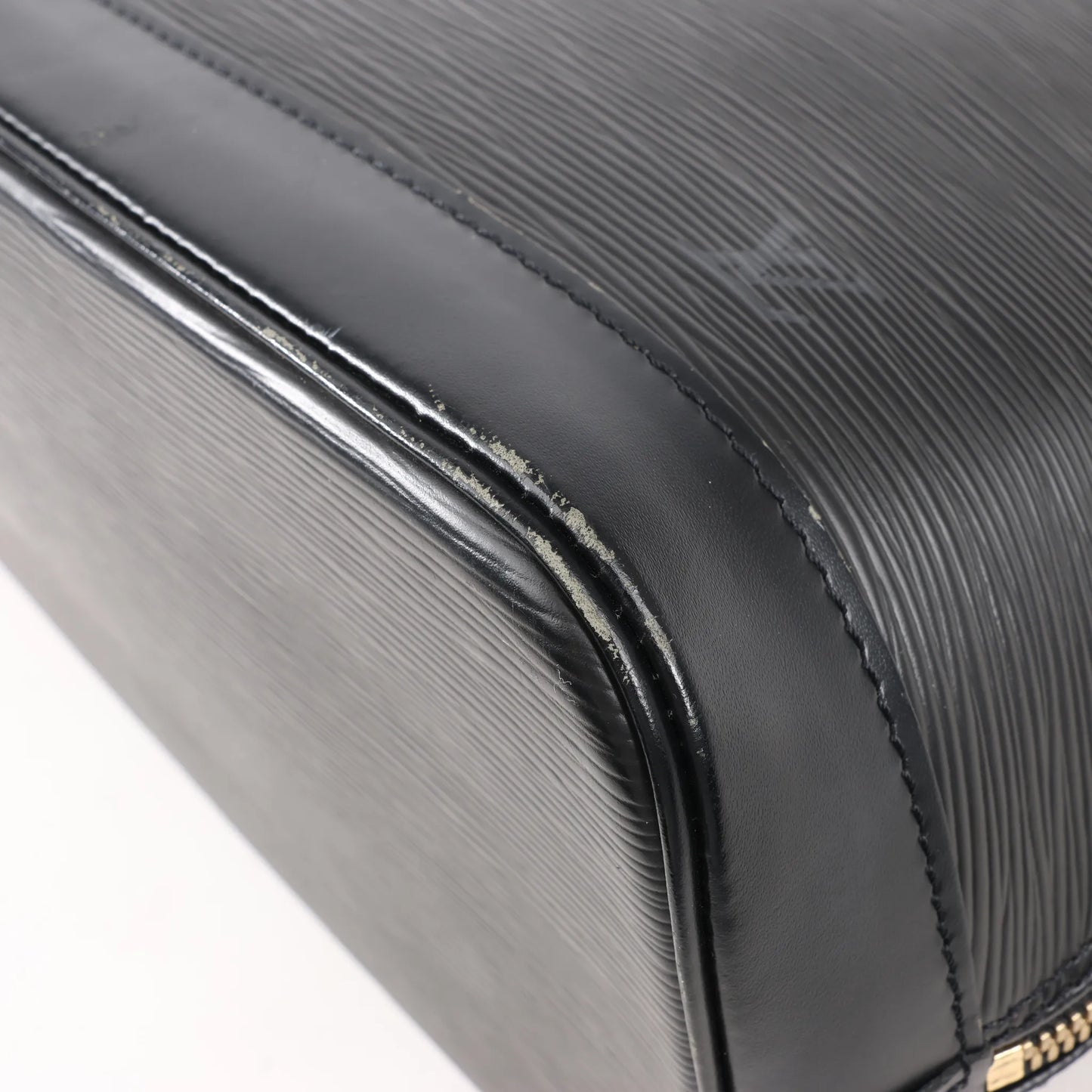 Louis Vuitton Epi Leather Alma PM Handbag in Black M52142