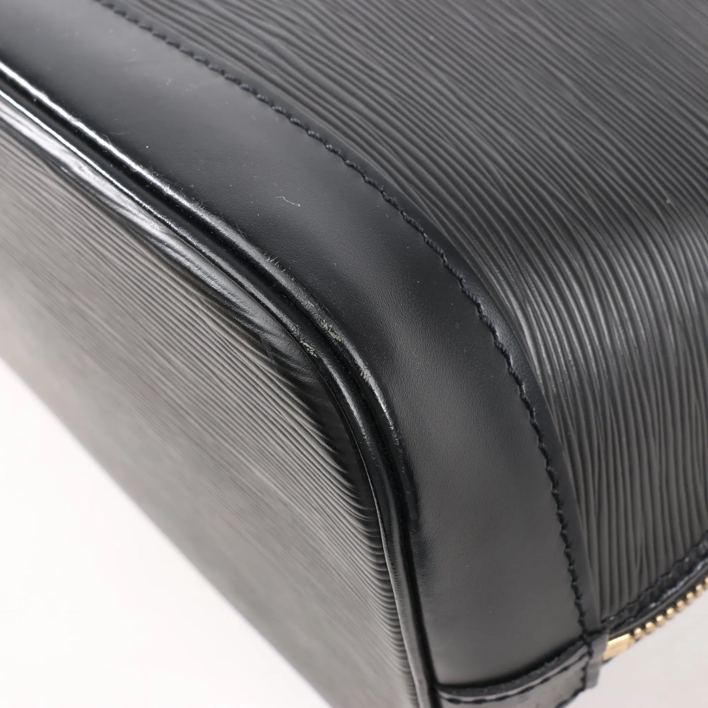 Louis Vuitton Epi Leather Alma PM Handbag in Black M52142