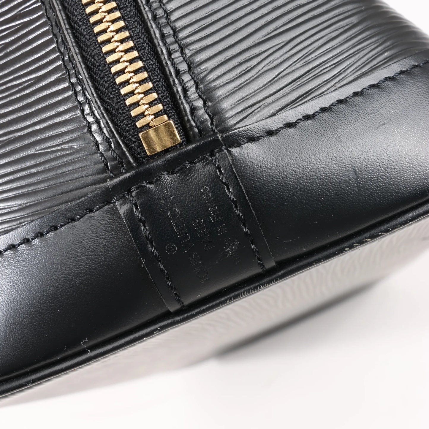 Louis Vuitton Epi Leather Alma PM Handbag in Black M52142