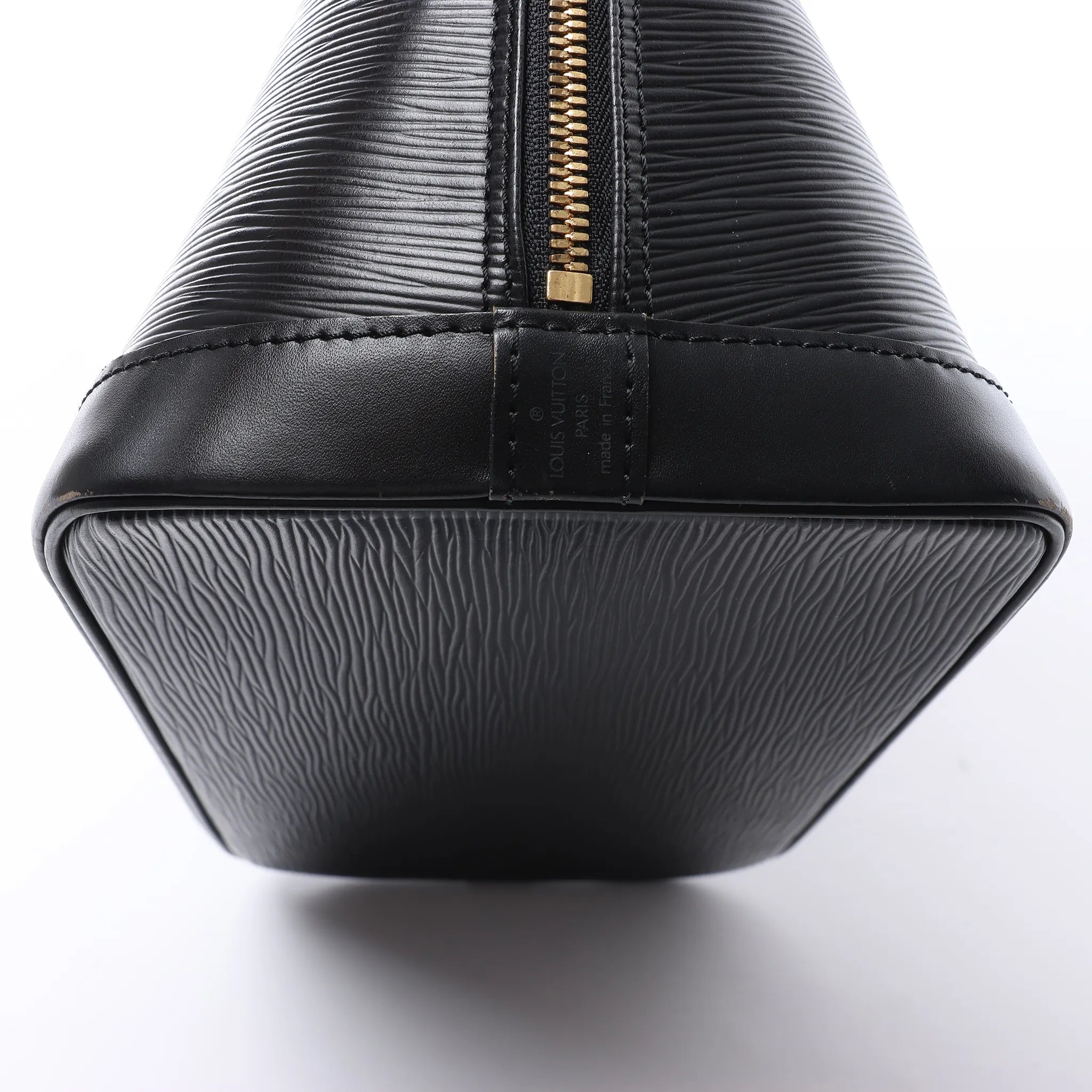 Louis Vuitton Alma PM Epi Leather Handbag in Black M52142