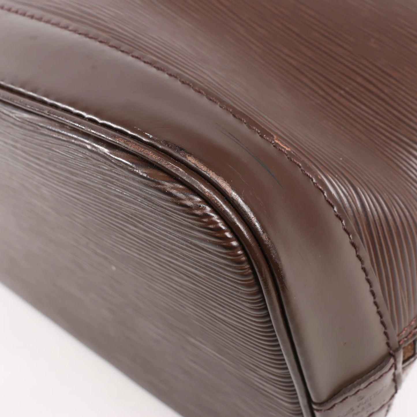 Louis Vuitton Alma PM Epi Leather Handbag in Brown M52143