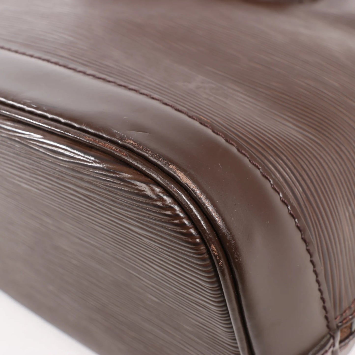 Louis Vuitton Alma PM Epi Leather Handbag in Brown M52143