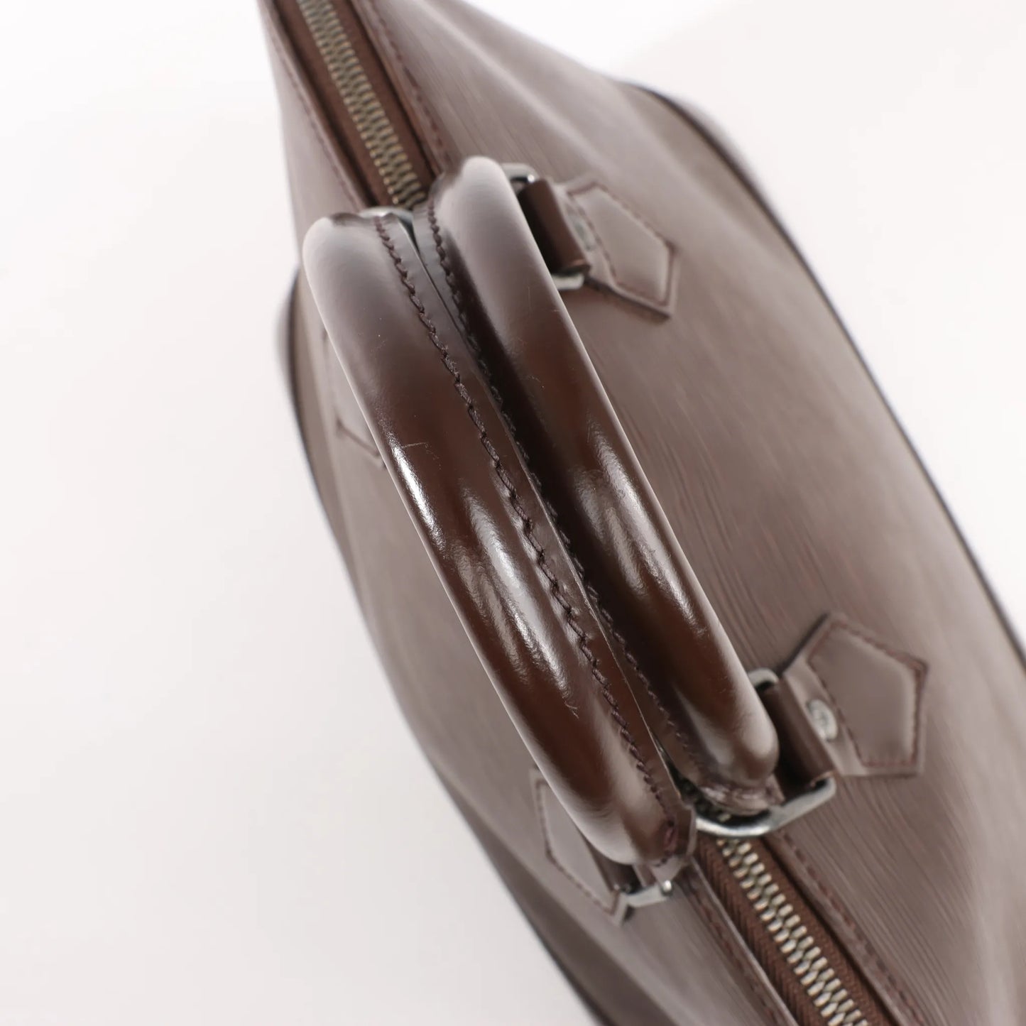 Louis Vuitton Alma PM Epi Leather Handbag in Brown M52143