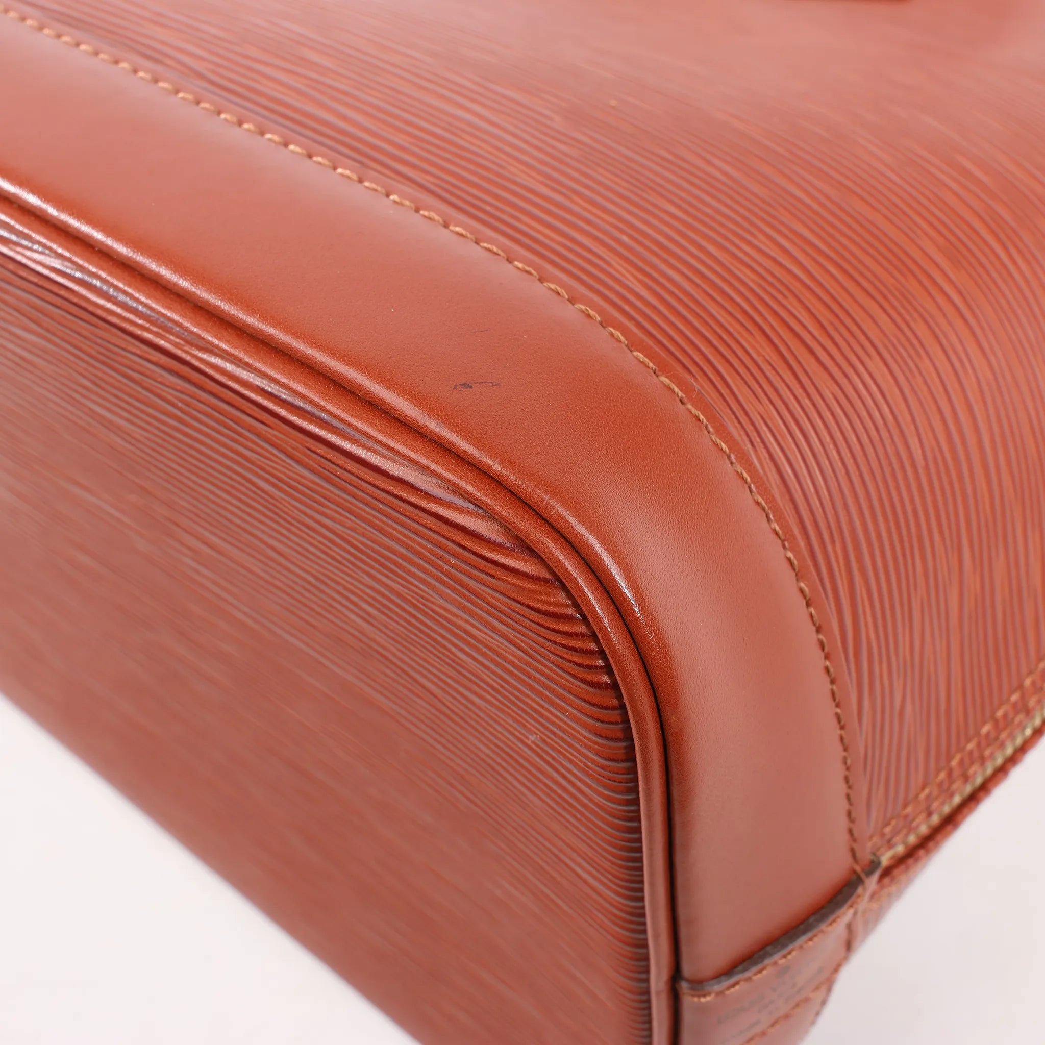 Louis Vuitton Epi Leather Alma PM 2Way Handbag in Brown M52143