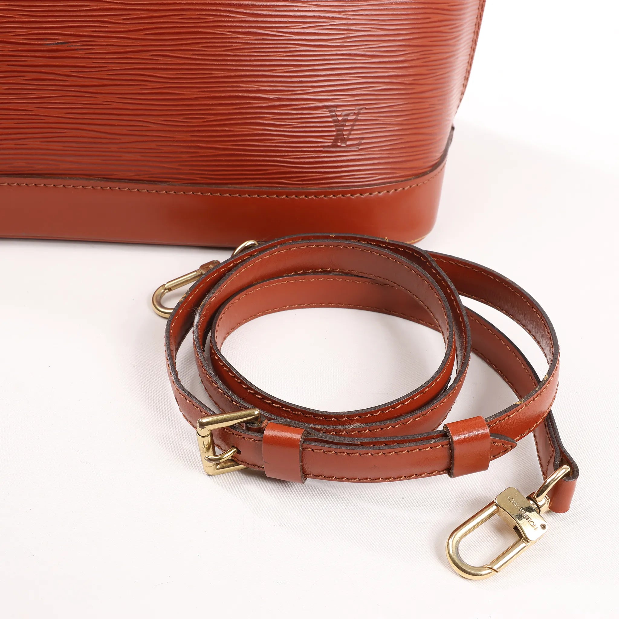 Louis Vuitton Epi Leather Alma PM 2Way Handbag in Brown M52143