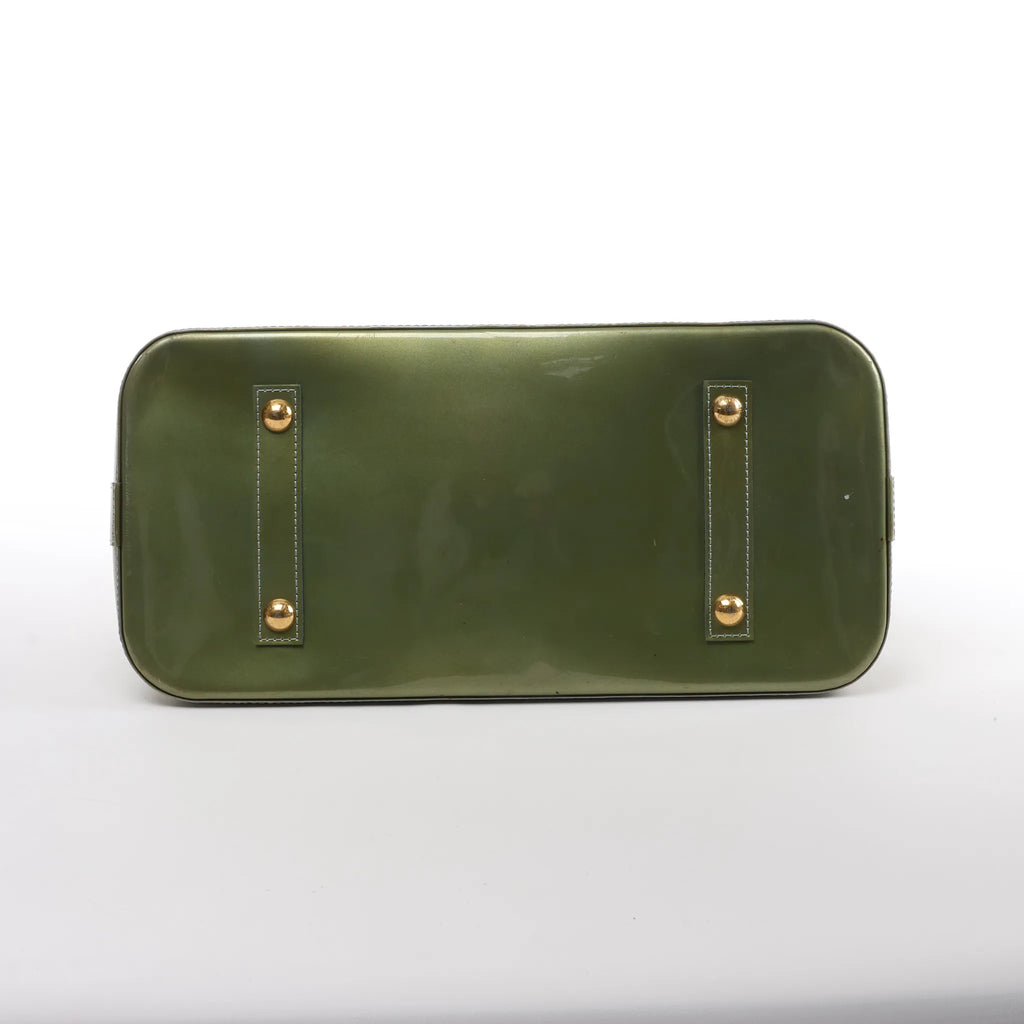 Louis Vuitton Alma GM Vernis Leather Handbag in Green M91558