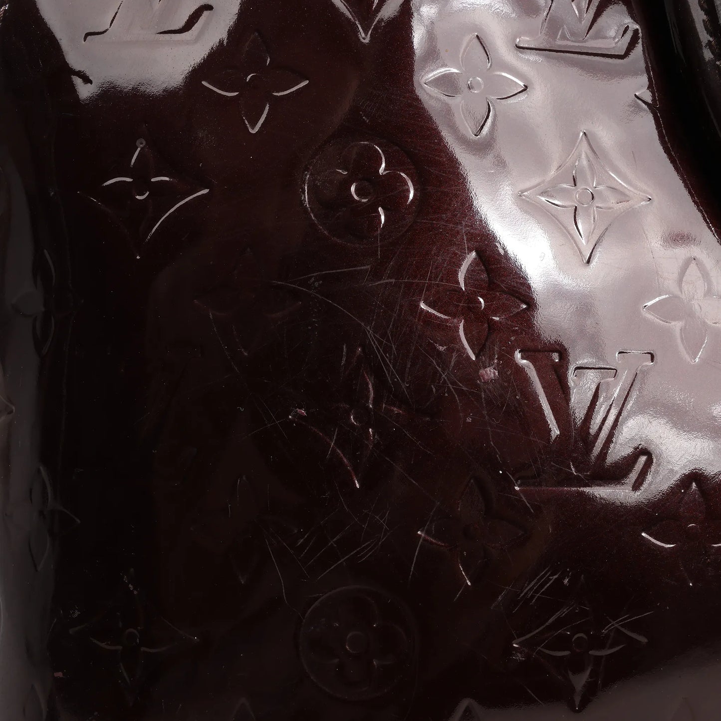 Louis Vuitton Vernis Alma GM Handbag in Burgundy M91687