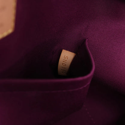 Louis Vuitton Alma GM Vernis Handbag in Burgundy M93594