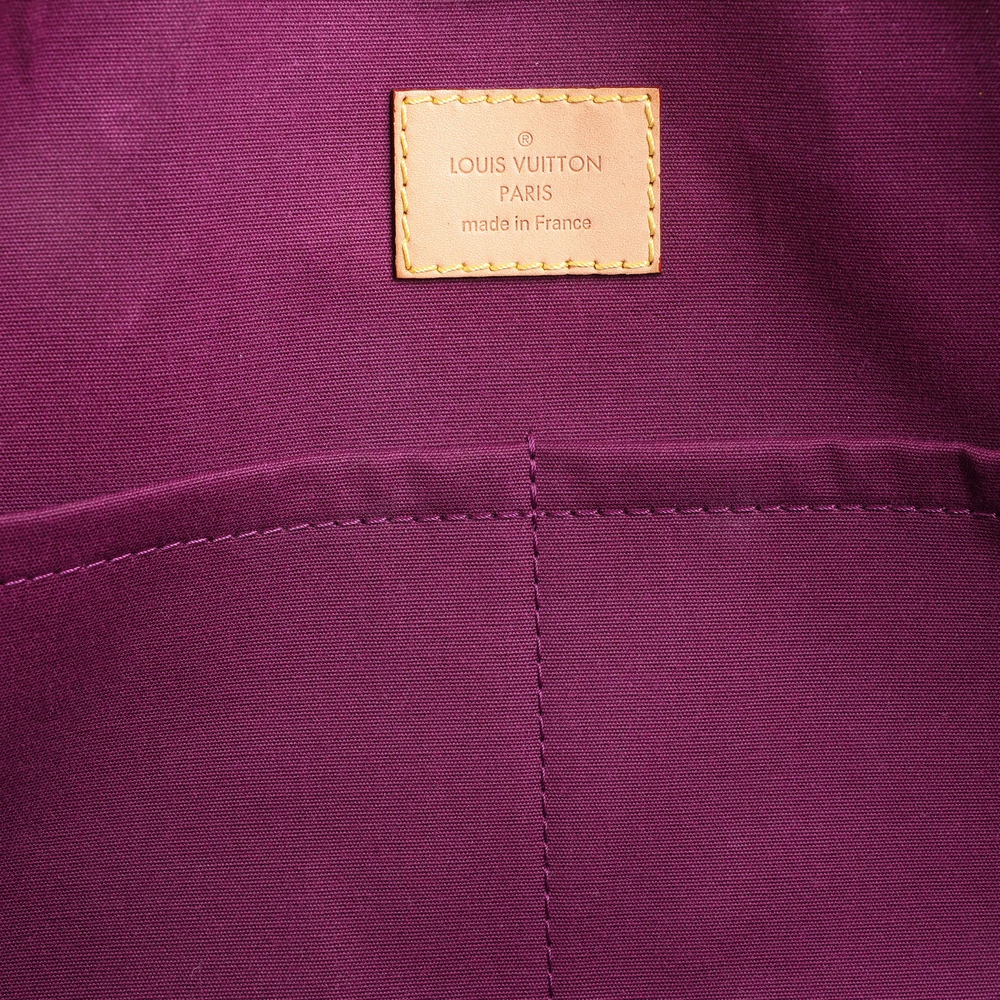 Louis Vuitton Alma GM Vernis Handbag in Burgundy M93594