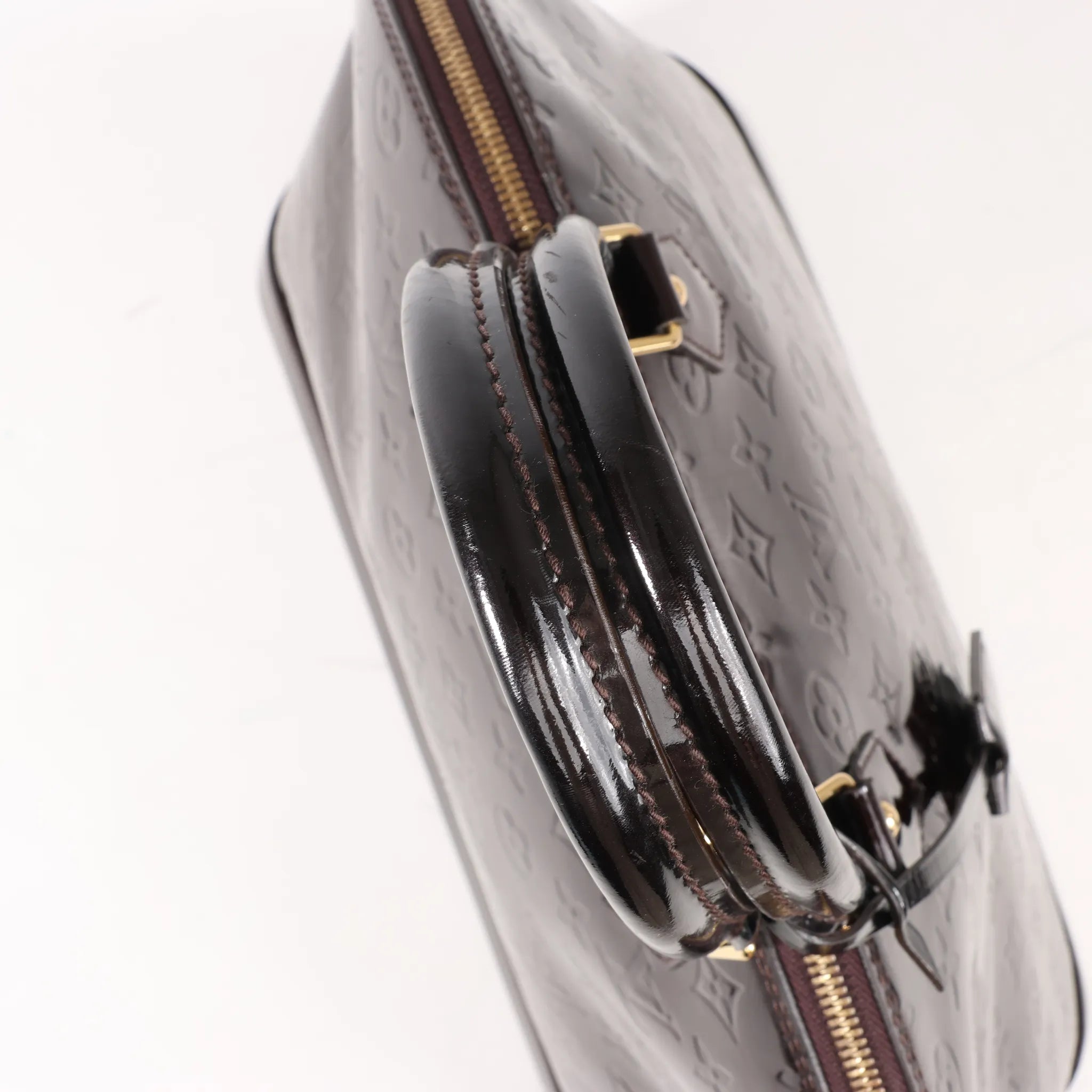 Louis Vuitton Vernis Alma GM Handbag in Amarante M93595