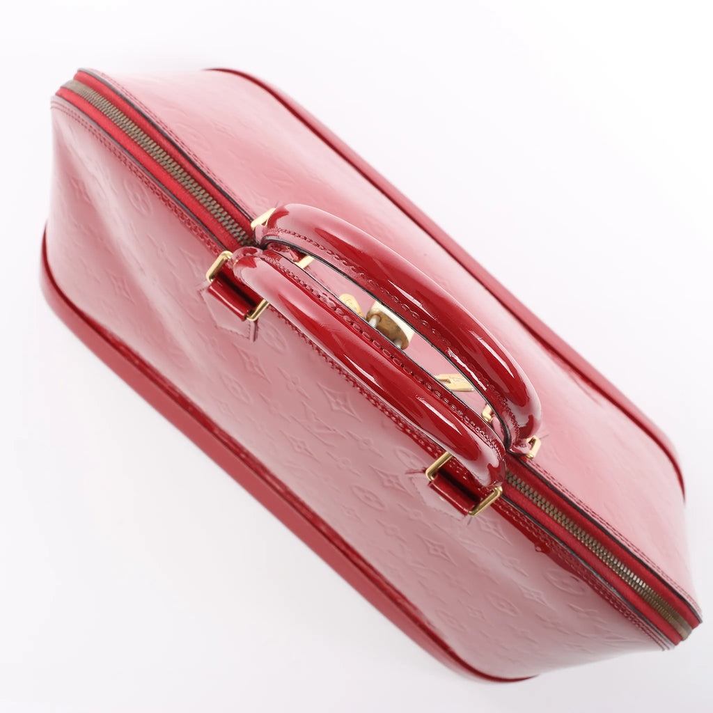 Louis Vuitton Alma GM Vernis Leather Handbag in Red M93596
