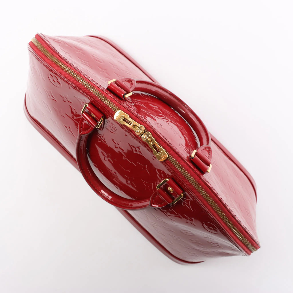 Louis Vuitton Alma GM Vernis Leather Handbag in Red M93596