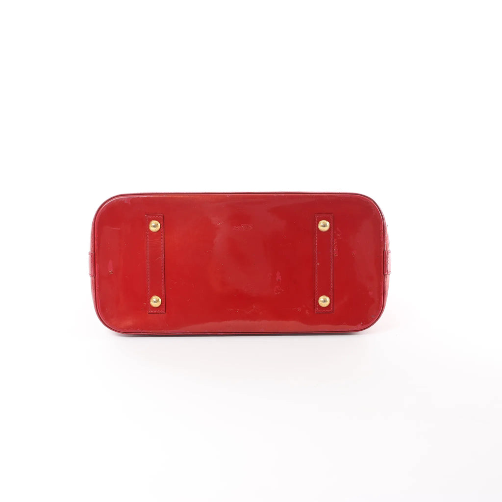Louis Vuitton Alma GM Vernis Leather Handbag in Red M93596