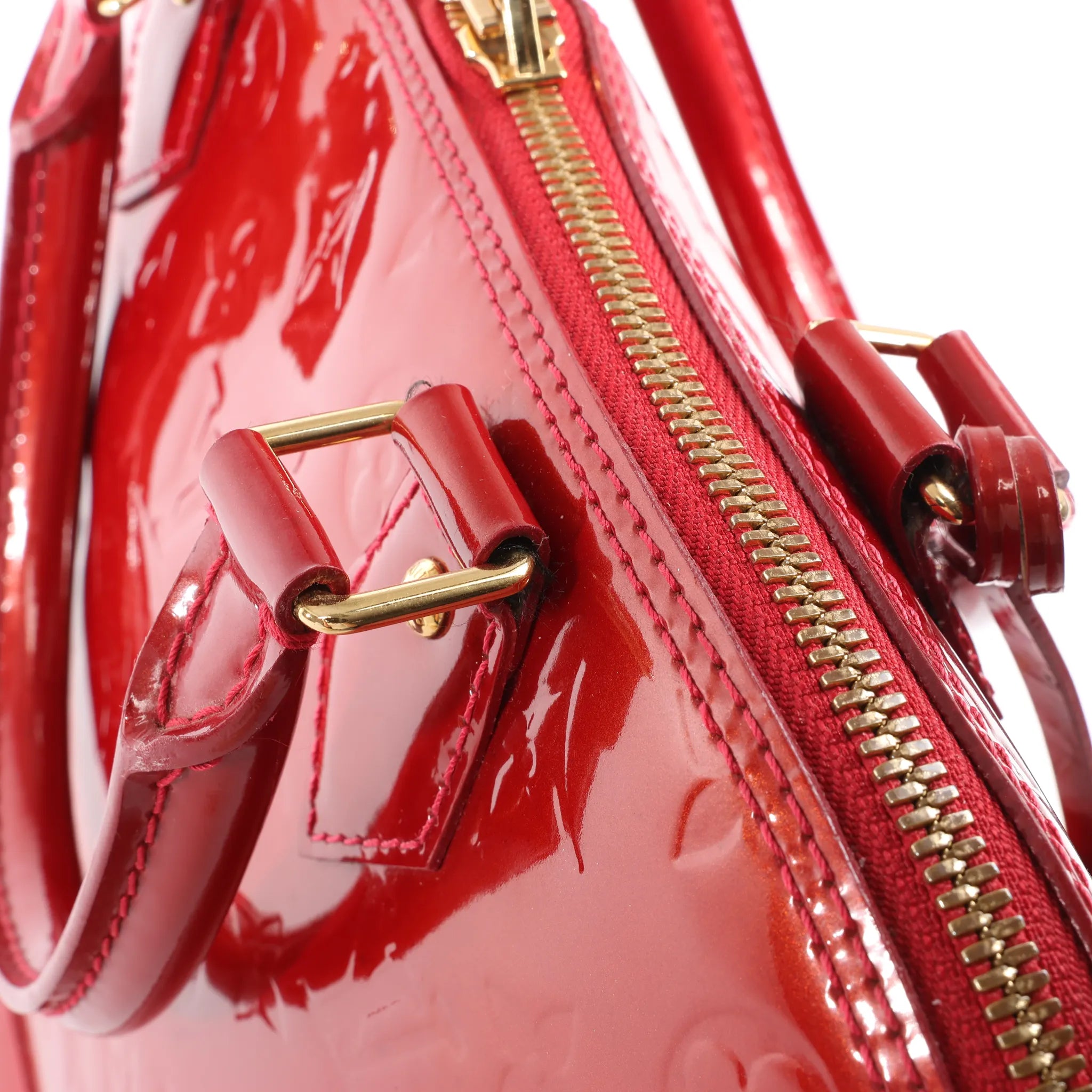 Louis Vuitton Alma GM Vernis Leather Handbag in Red M93596