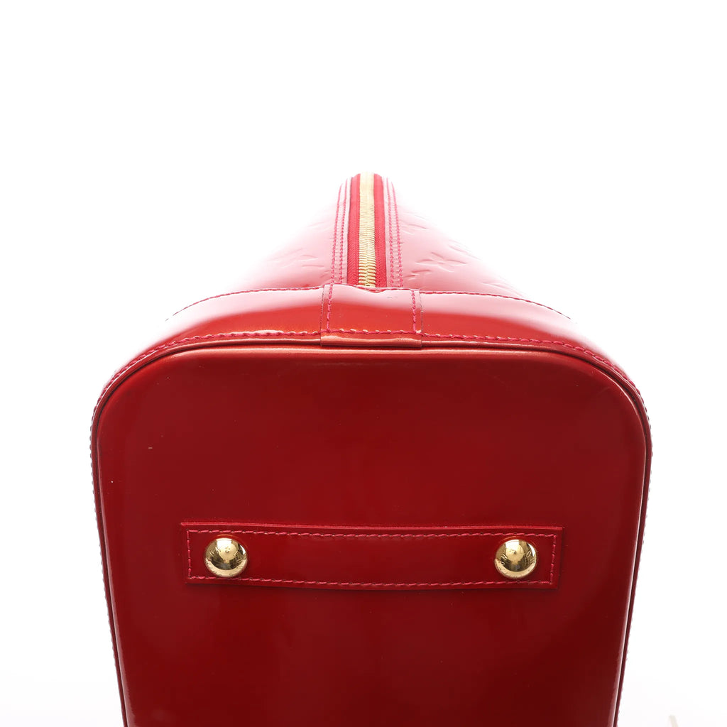 Louis Vuitton Alma GM Vernis Leather Handbag in Red M93596