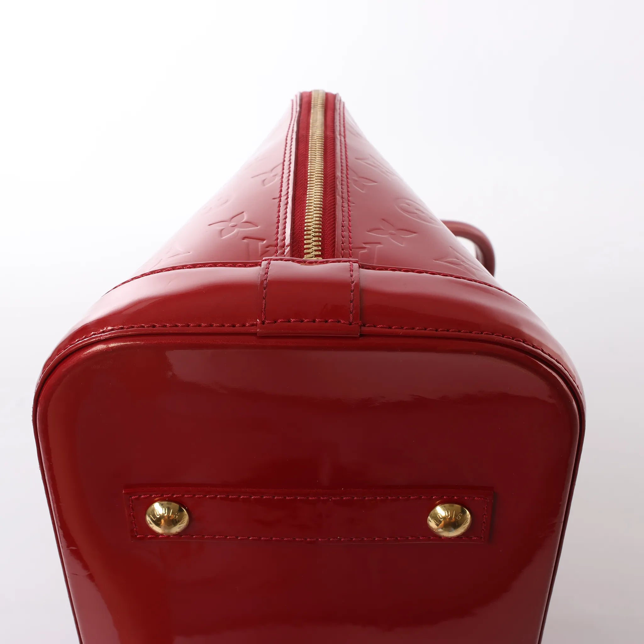 Louis Vuitton Alma GM Vernis Leather Handbag in Red M93596
