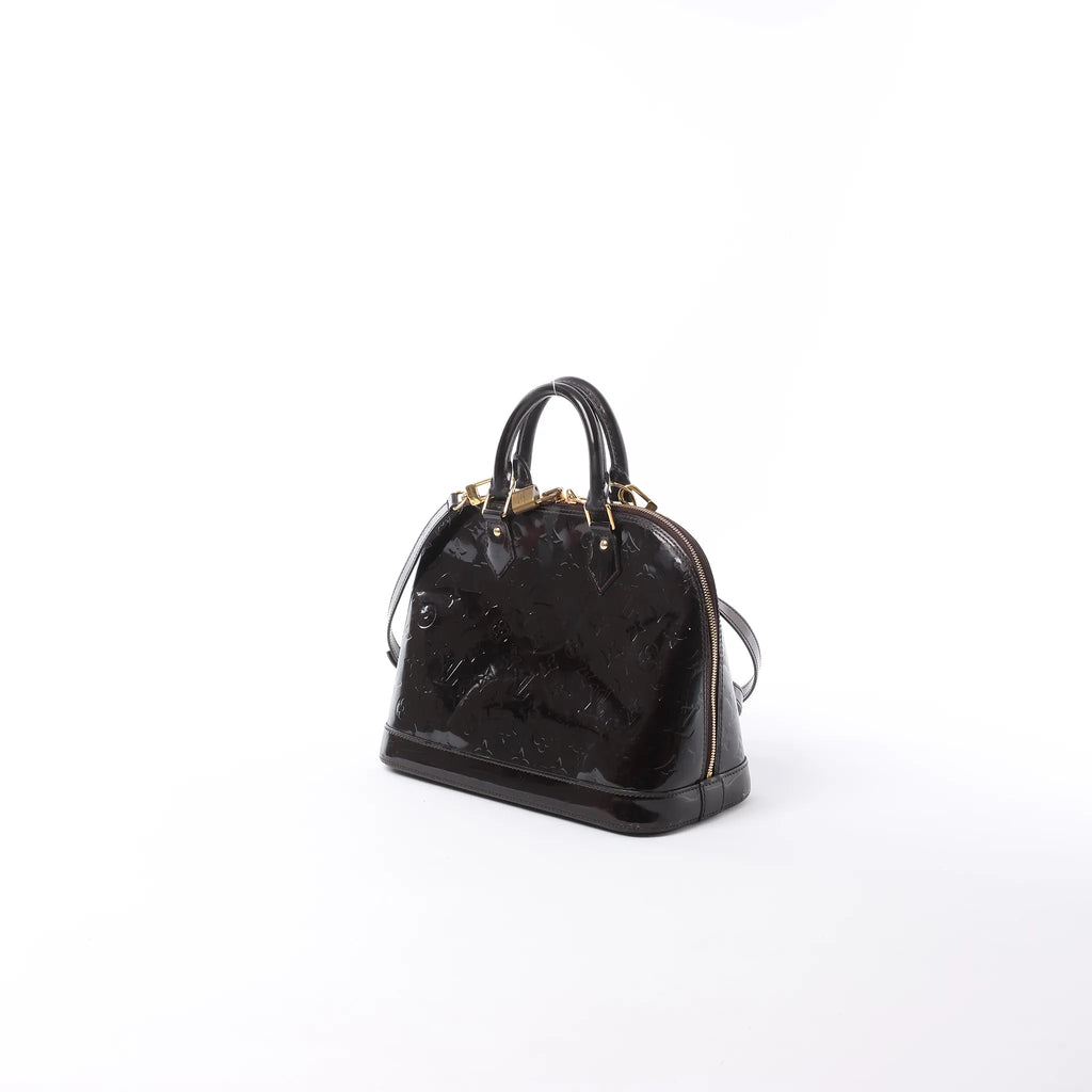 Louis Vuitton Alma MM Vernis Leather 2 Way Handbag in Amarante M90024