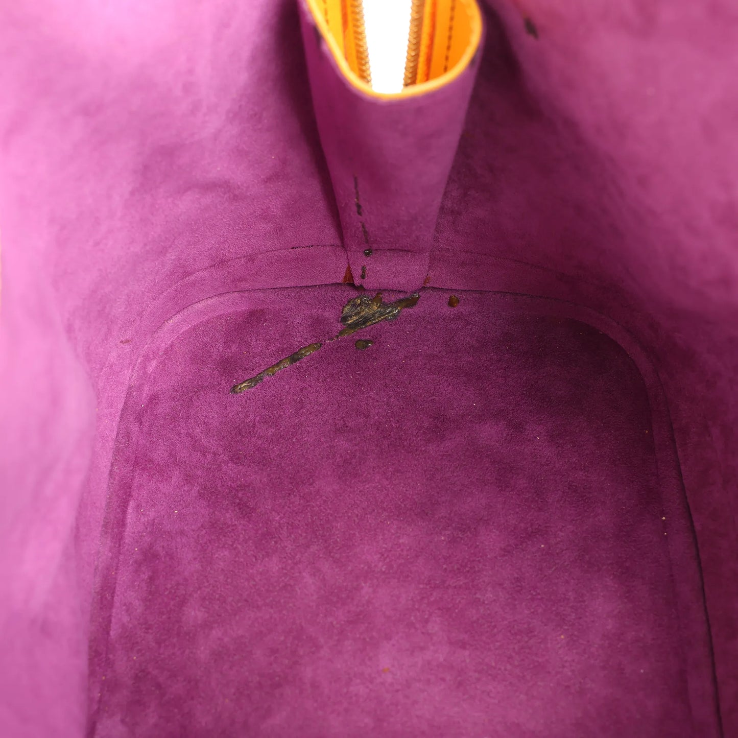 Sac à main Louis Vuitton Alma PM en cuir épi jaune M40619