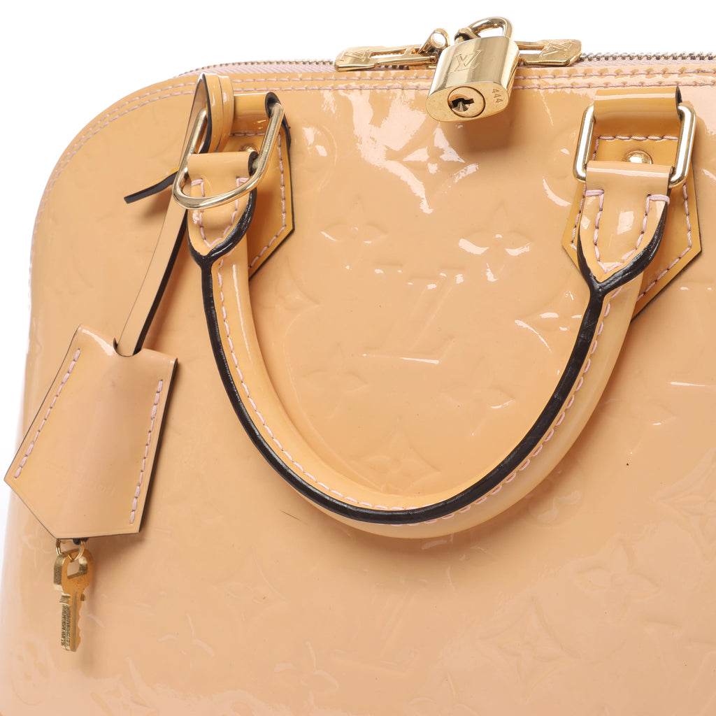 Louis Vuitton Alma PM Vernis Handbag in Beige M90170