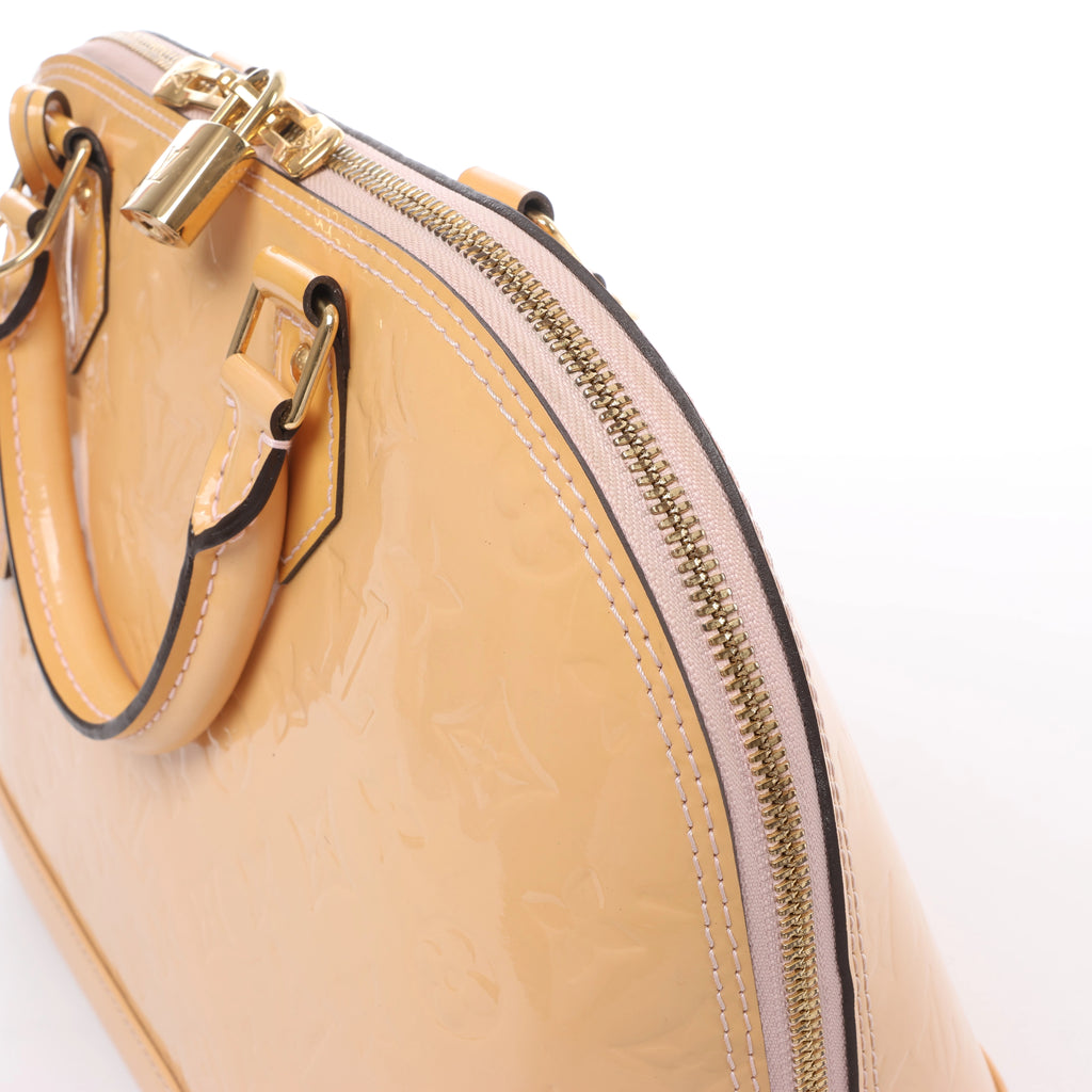 Louis Vuitton Alma PM Vernis Handbag in Beige M90170