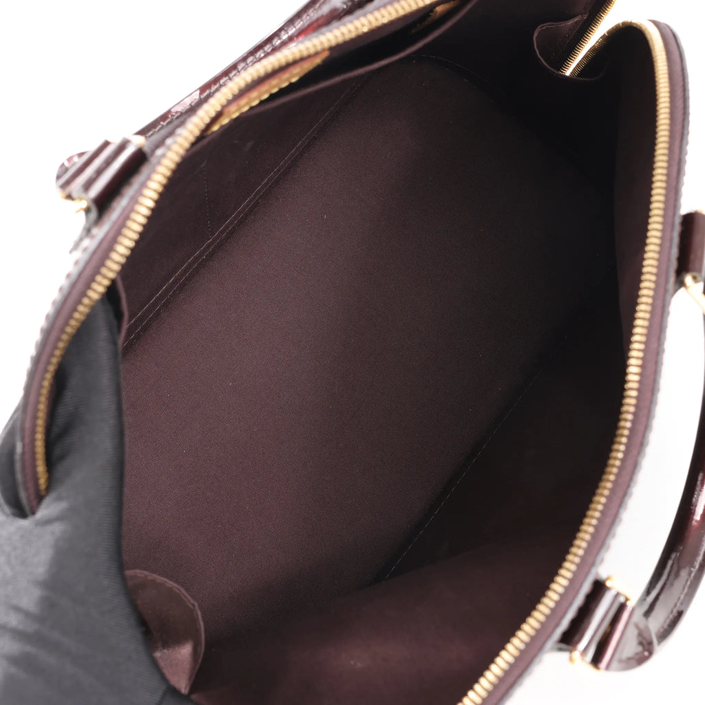 Louis Vuitton Vernis Alma PM Handbag in Amarante M91611