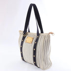 Bolso de hombro LockMe de Louis Vuitton en negro