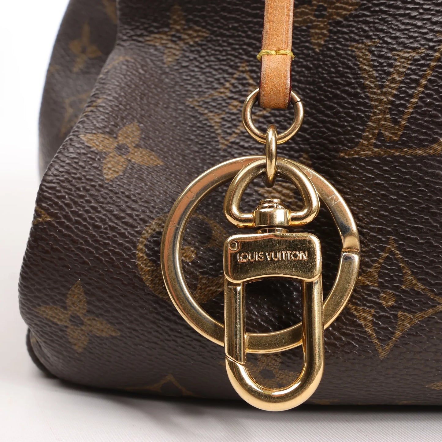 Louis Vuitton Artsy GM Monogram Shoulder Bag in Brown M40259