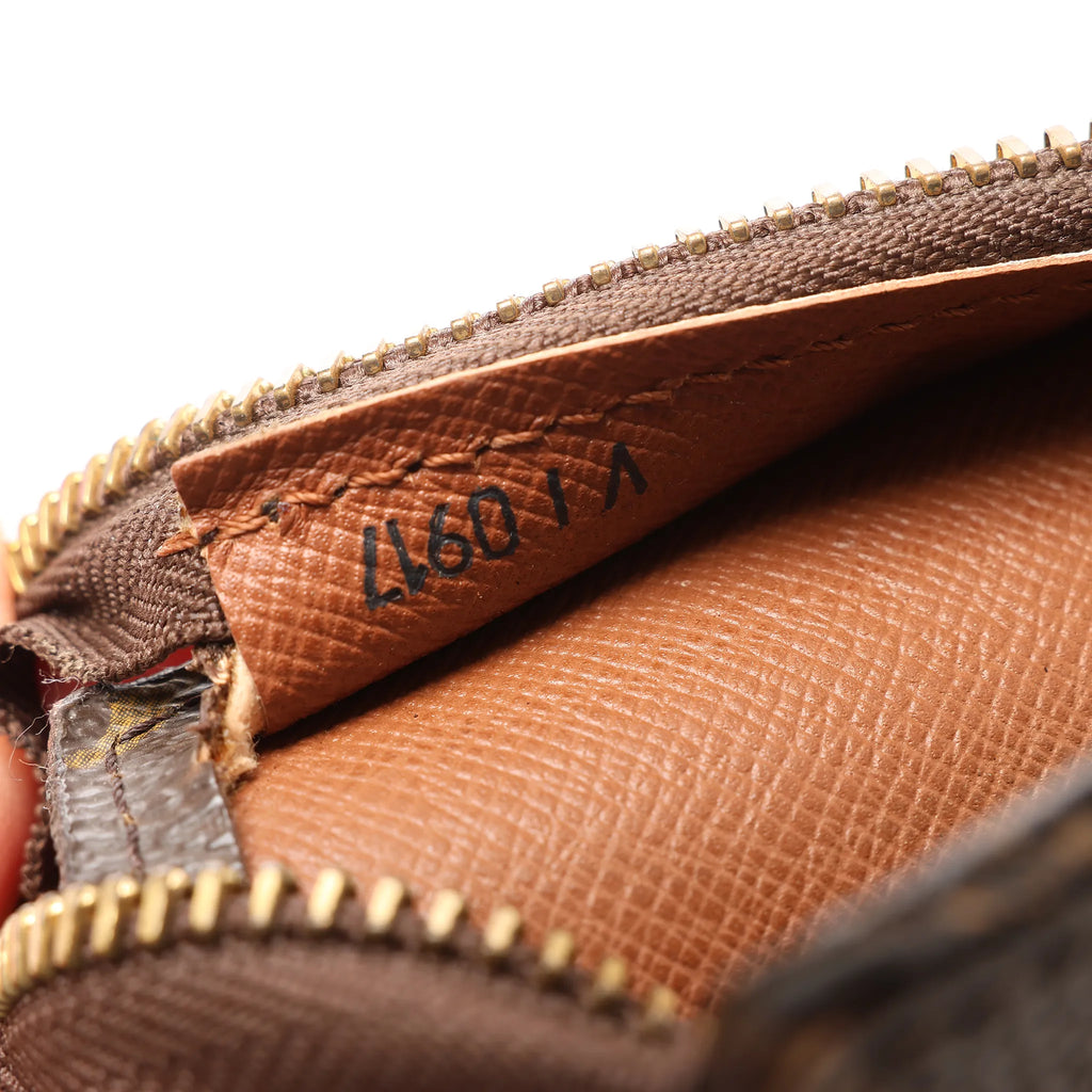 Louis Vuitton Babylone Classic Monogram Canvas Shoulder Bag in Brown M51102