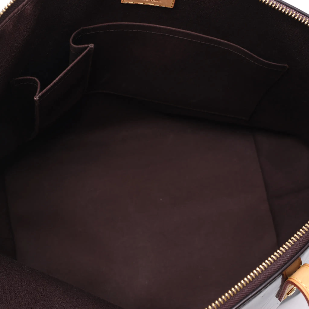 Louis Vuitton Bellevue GM Vernis Leather Shoulder Bag in Burgundy M93589