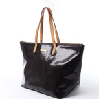 Louis Vuitton Bellevue GM Vernis Leather Shoulder Bag in Burgundy M93589