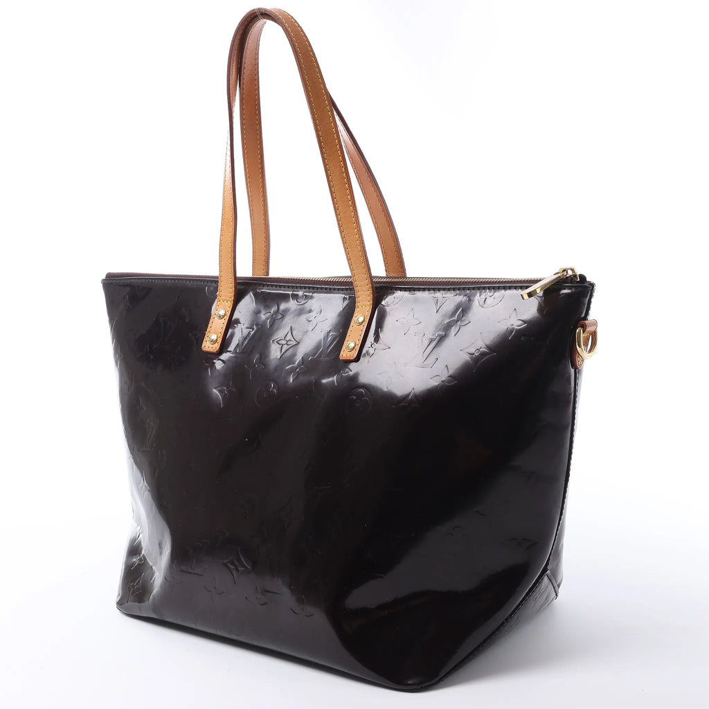 Louis Vuitton Bellevue GM Vernis Leather Shoulder Bag in Burgundy M93589