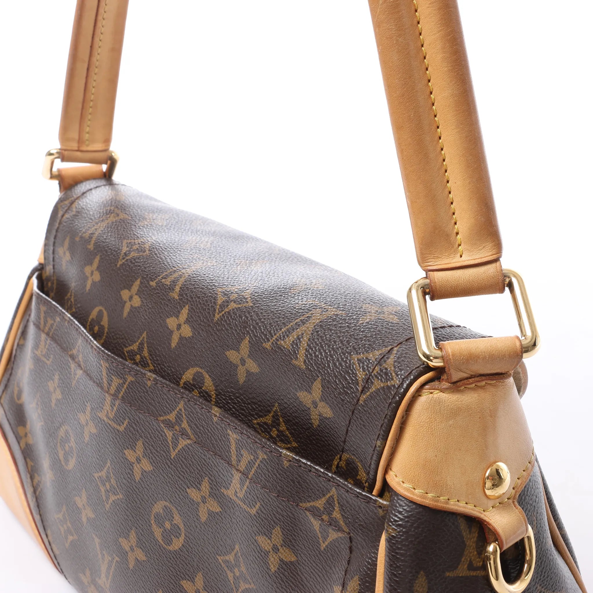 Louis Vuitton Beverly MM Monogram Canvas Shoulder Bag in Brown M40121