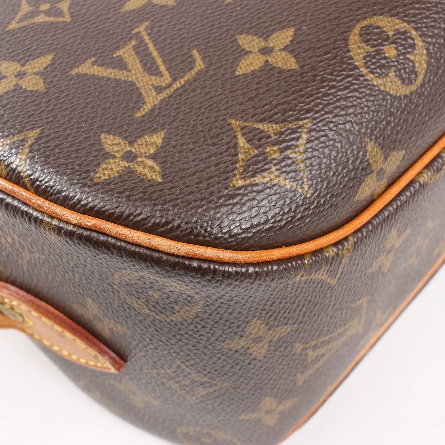Louis Vuitton Monogram Canvas Blois Crossbody Bag in Brown M51221