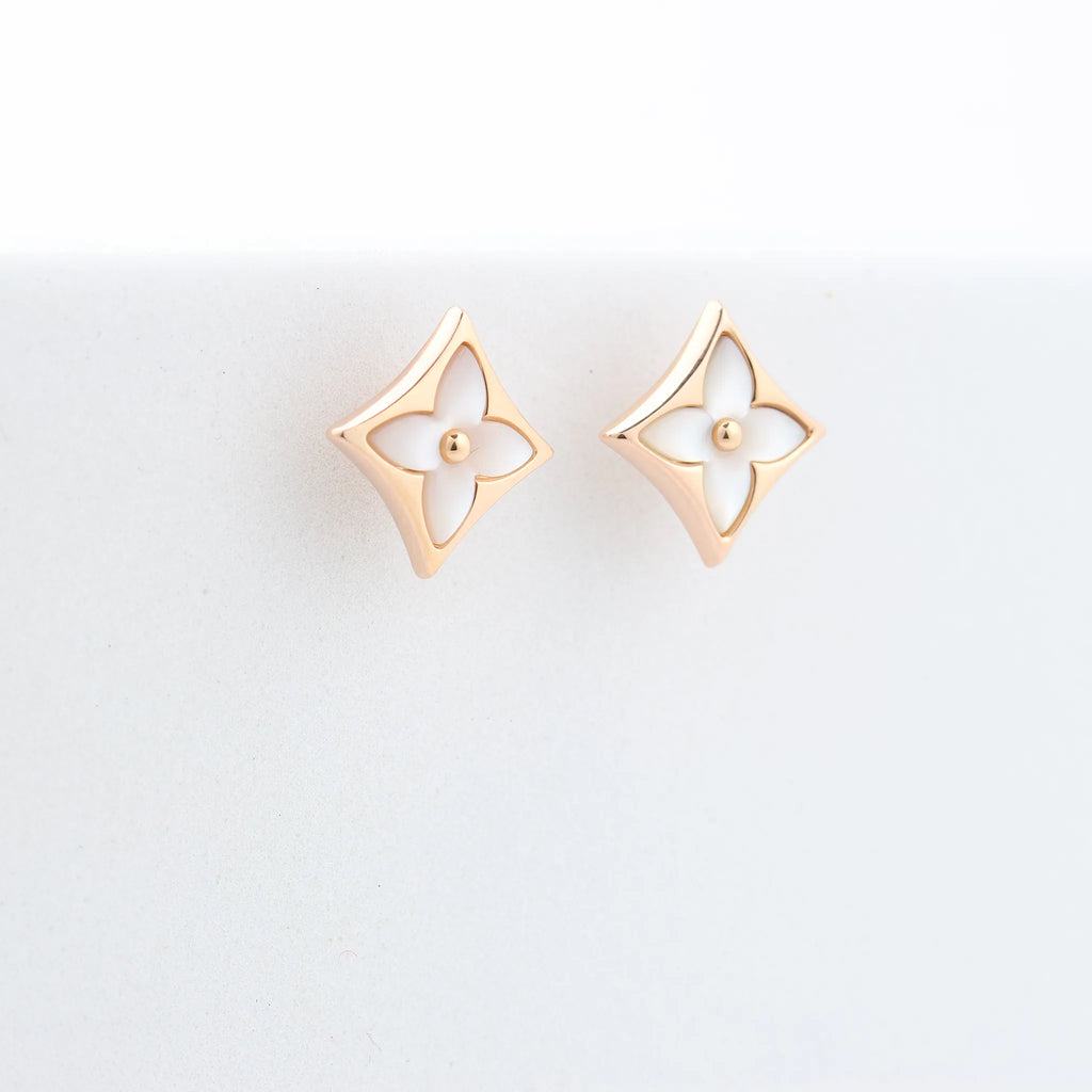 Louis Vuitton Blossom Puz Star Nakre Shells Earrings 750(PG) 3.7g 464622 A08710