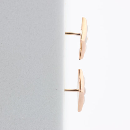 Boucles d'oreilles Louis Vuitton Blossom Puz Star Nakre Shells 750(PG) 3,7 g 464622 A08710