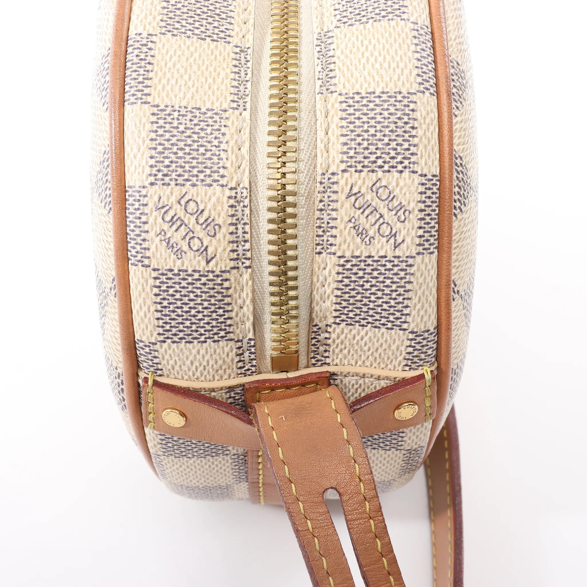 Louis Vuitton Boite Chapeau Souple Damier Azur Crossbody Bag in Beige N40333