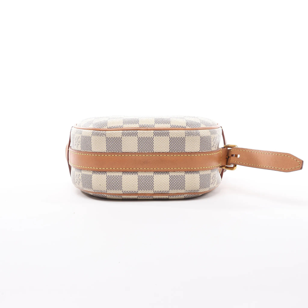 Louis Vuitton Boite Chapeau Souple Damier Azur Crossbody Bag in Beige N40333
